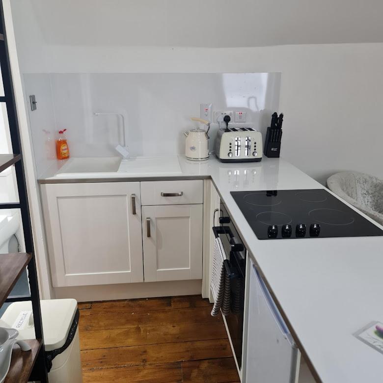 Ness City Cottage - Attic Apartment Інвернесс Екстер'єр фото
